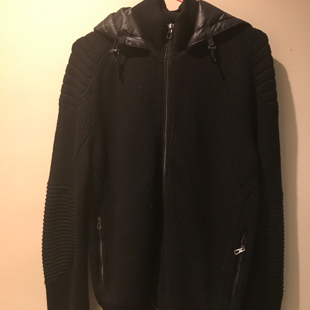 New w/Tags. Ralph Lauren Sweater Sz M. Retail $395